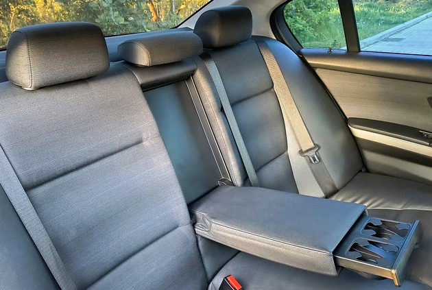 BMW Seria 3 cena 21500 przebieg: 211189, rok produkcji 2005 z Warszawa małe 211